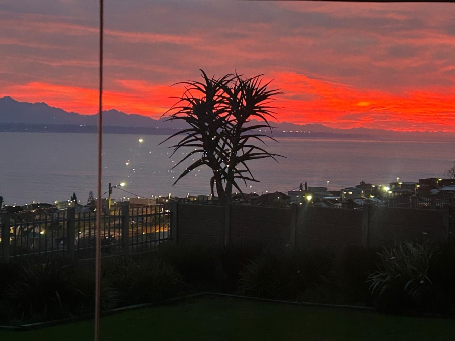 6 Bedroom Property for Sale in Da Nova Western Cape